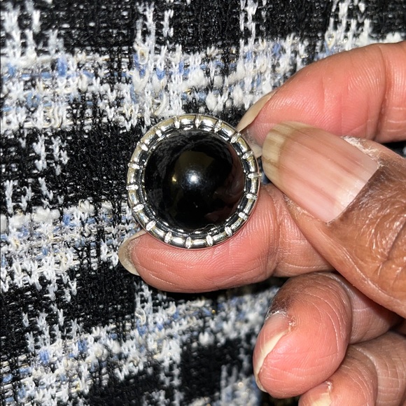 Chic Black and White Houndstooth Blazer PTP 16”, L 26”, AL 22” - Picture 5 of 6